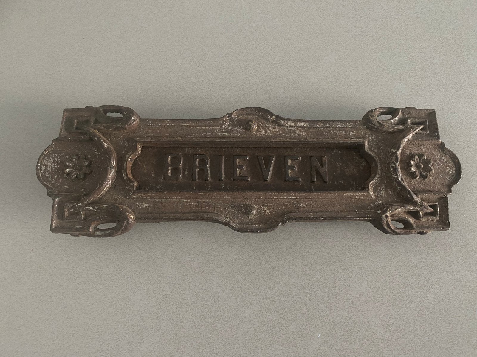 Antieke brievenbusklep met 'Brieven' inscriptie, Ophalen of Verzenden