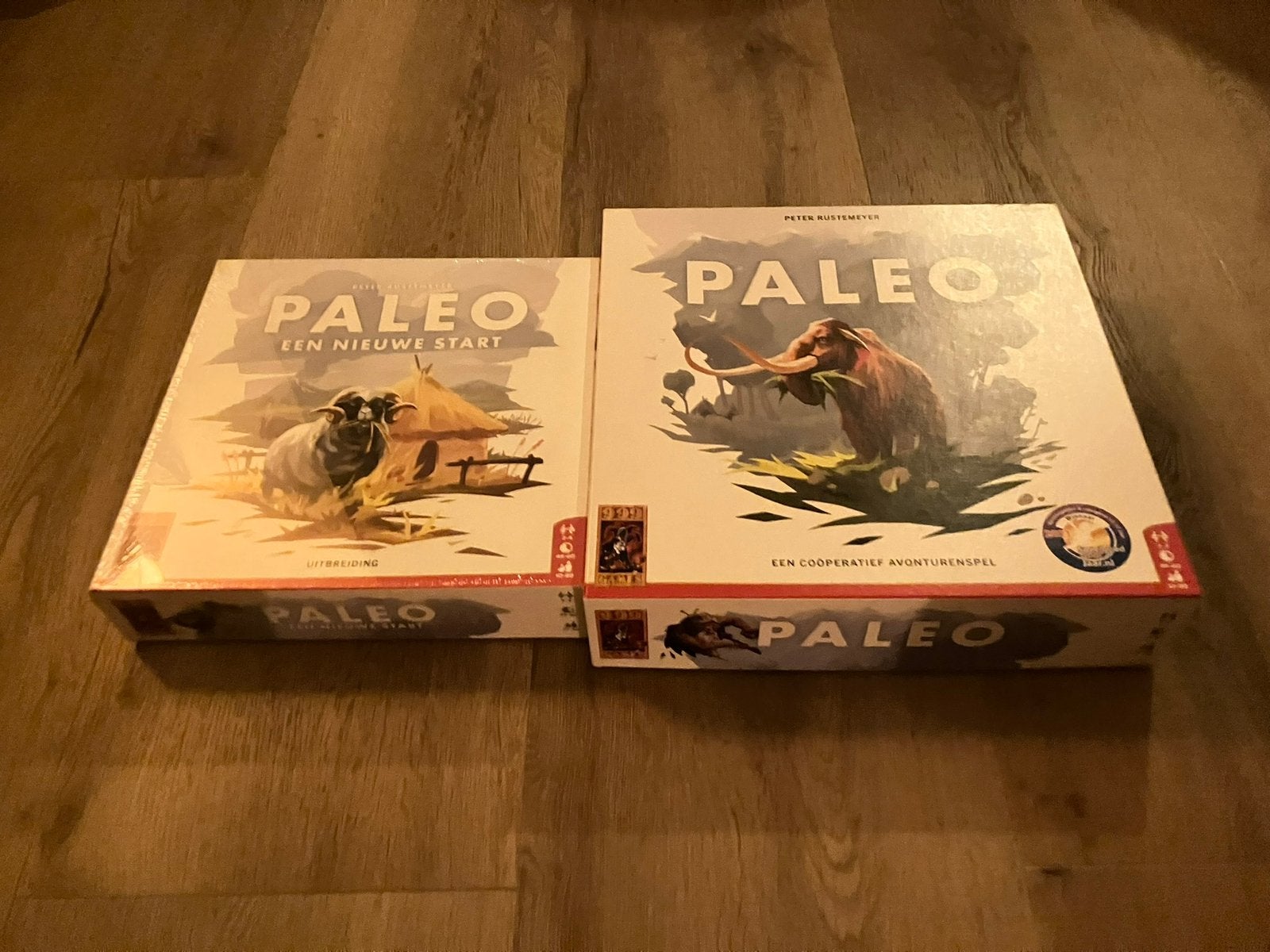 Paleo - Bordspel + uitbreiding, Ophalen of Verzenden, Zo goed als nieuw