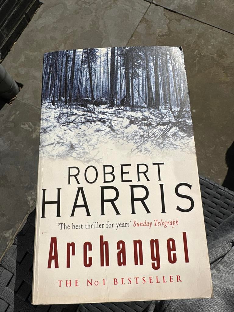 Archangel van Robert Harris - Spannende Thriller, Ophalen of Verzenden, Gelezen, Europa overig