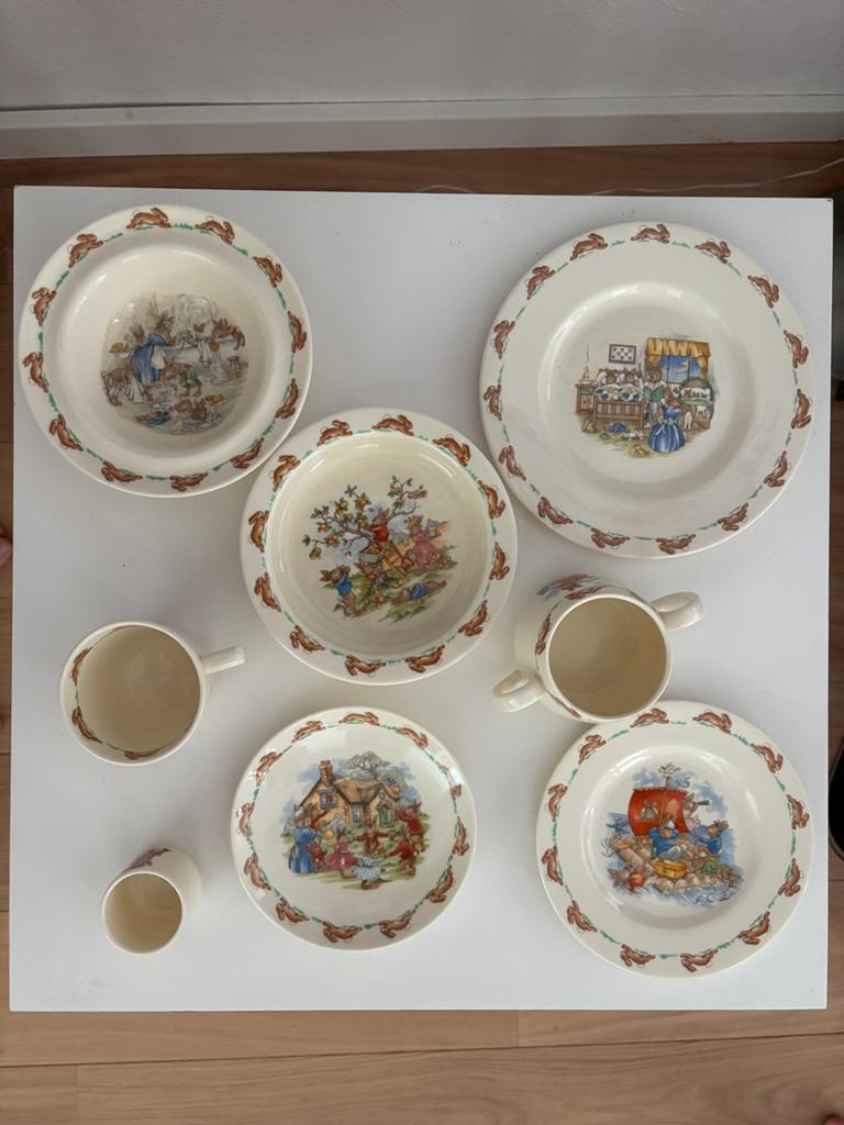 Royal Doulton BunnyKins kinderservies, Antiek en Kunst, Ophalen of Verzenden