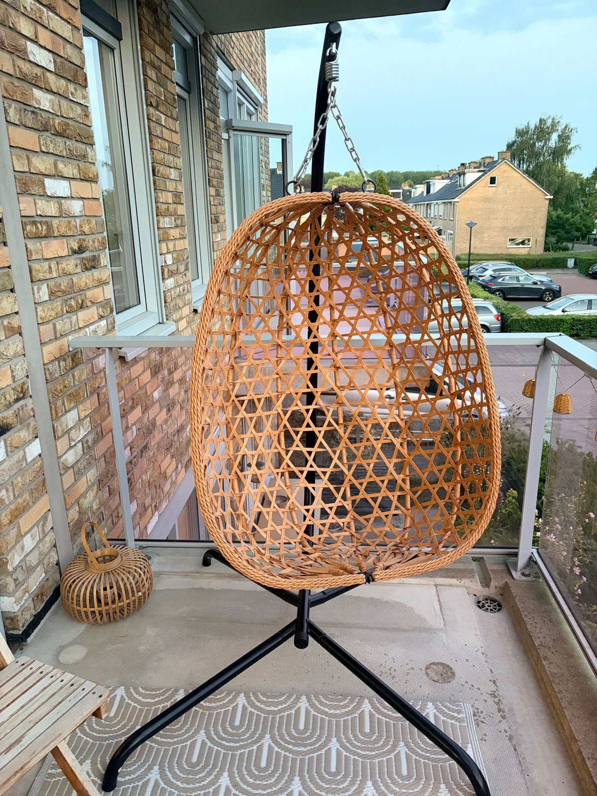 Comfortabele hangstoel met standaard - Rotan look, Ophalen, Overige kleuren, Riet of Rotan, Zo goed als nieuw