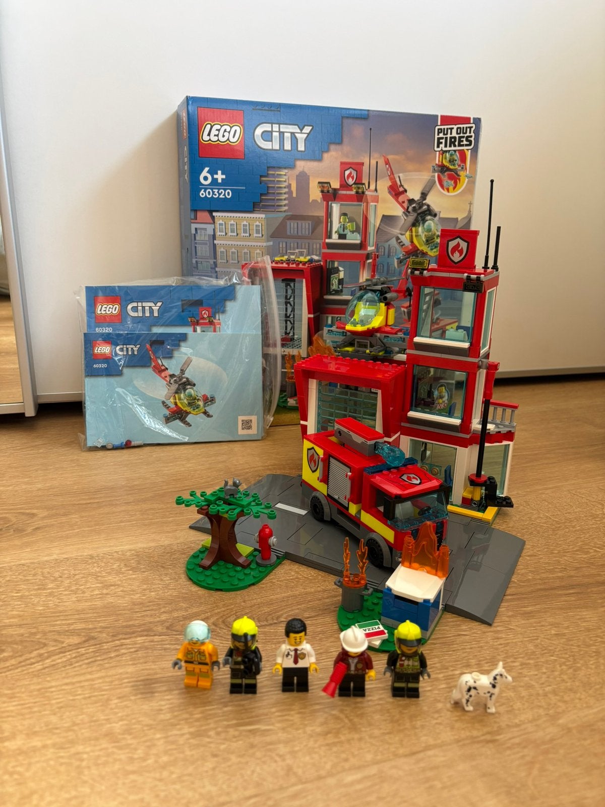 60320 LEGO City Brandweerkazerne, City, Lego, Ophalen of Verzenden, Zo goed als nieuw