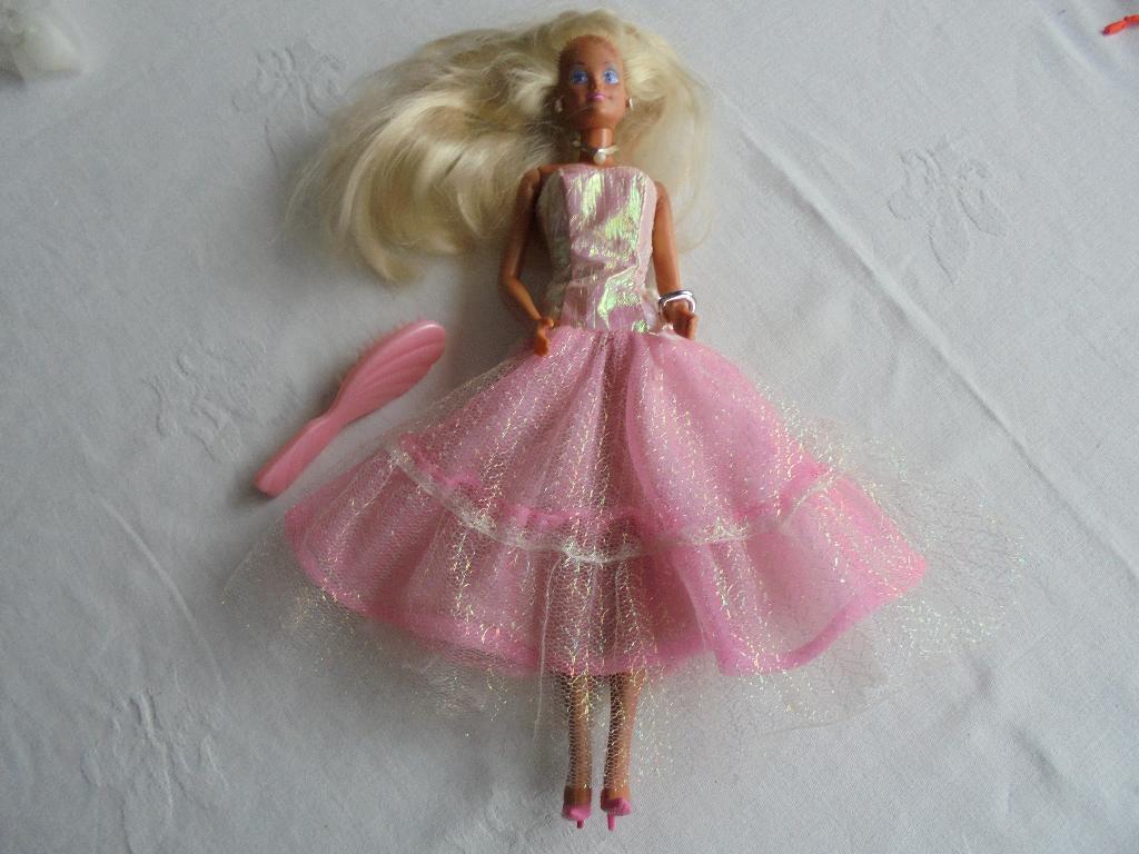 Barbie mattel 1968 Hong Kong, Ophalen of Verzenden, Gebruikt, Pop