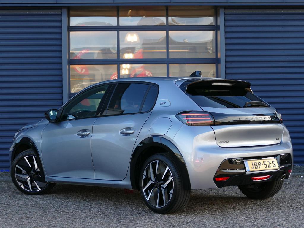Peugeot 208 1.2 PureTech 100 GT | Navigatie | Climate Contro, Voorwielaandrijving, 101 pk, Gebruikt, Leder en Stof