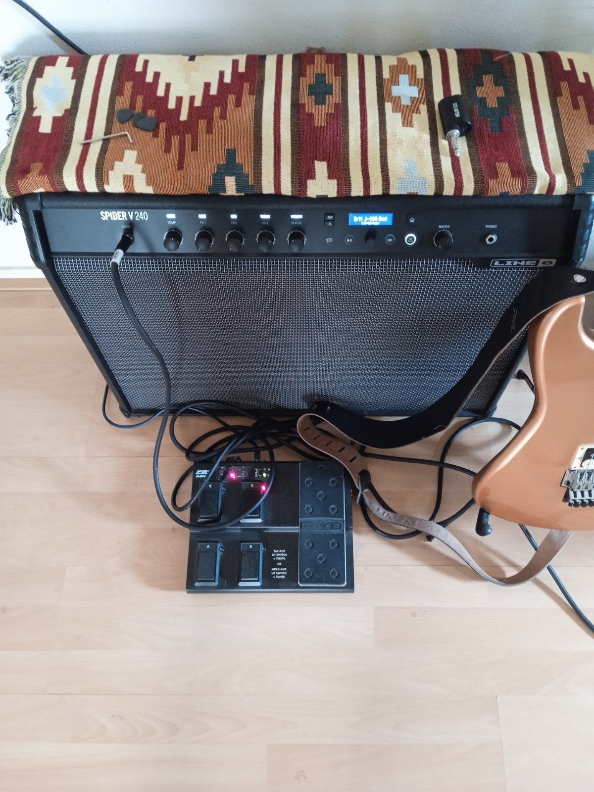 Line 6 Spider V 240, Muziek en Instrumenten, Ophalen, Gebruikt, Gitaar, 100 watt of meer