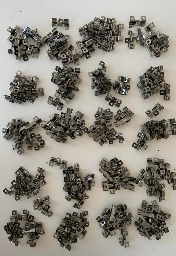 Metalen bevestigingsclips voor terrasplanken, Ophalen of Verzenden, Gebruikt, Minder dan 50 mm, Overige typen