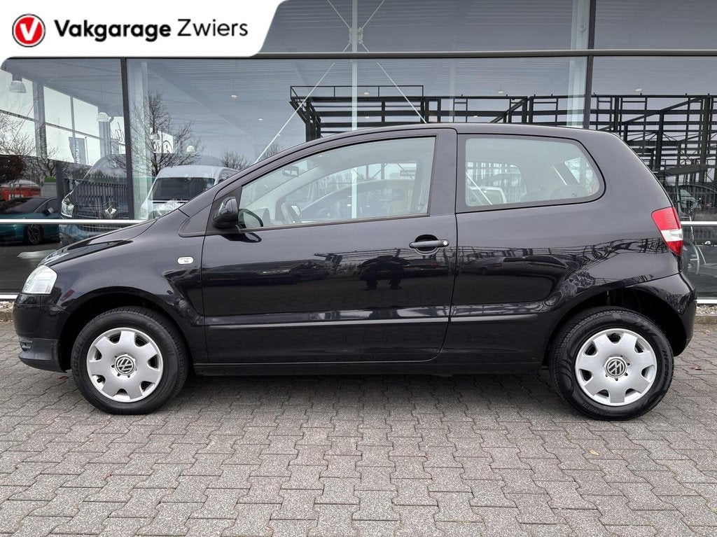 Volkswagen Fox 1.4 Trendline, Auto's, Volkswagen, Voorwielaandrijving, 15 km/l, 4 stoelen, Zwart