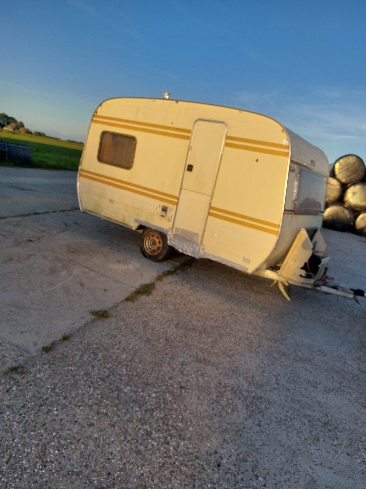 boerenrock caravan festival, Particulier, Rondzit