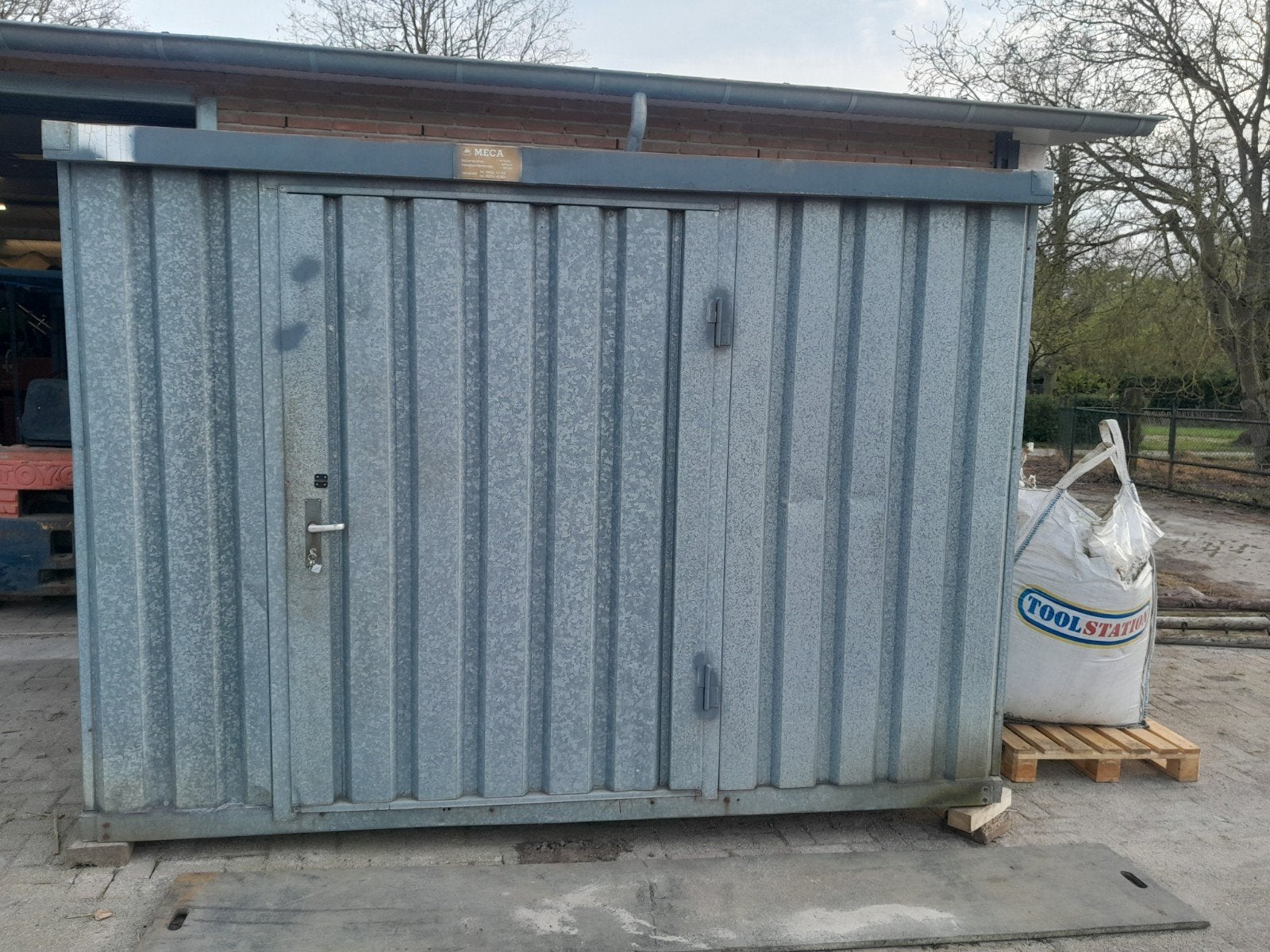 Demontabele container 2x3 meter, Ophalen, 200 cm of meer, Schuifpoort, 150 tot 200 cm