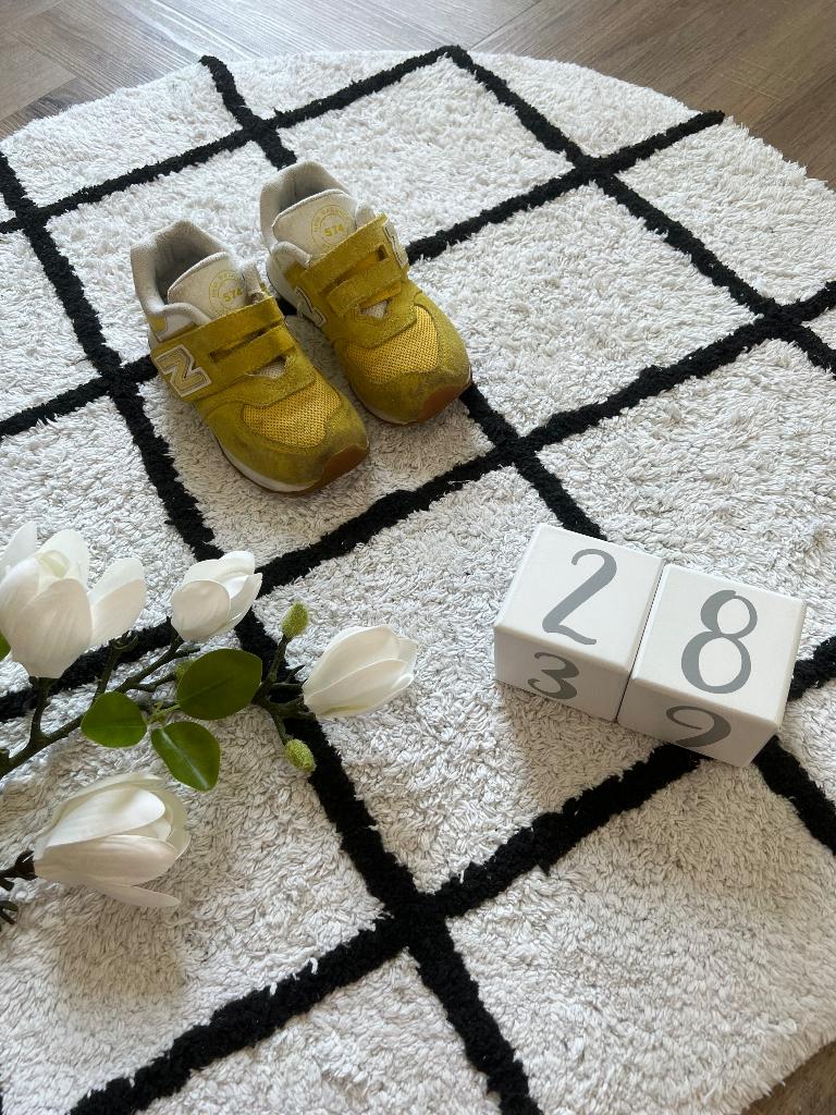 Heel goed geel New Balance kids sneakers schoenen 28 schoen, Jongen of Meisje, Schoenen, Ophalen of Verzenden, Zo goed als nieuw