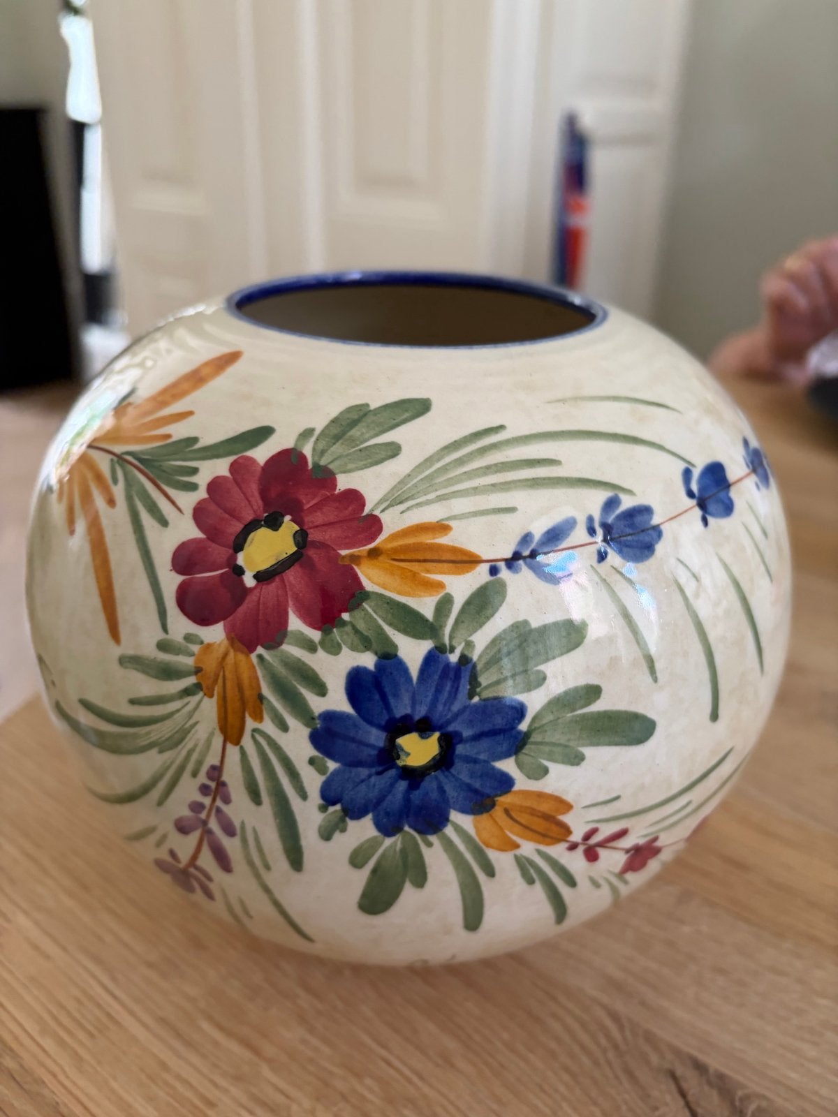 Vintage handgeschilderde bloemenvaas van Pottery Huizen, Ophalen of Verzenden
