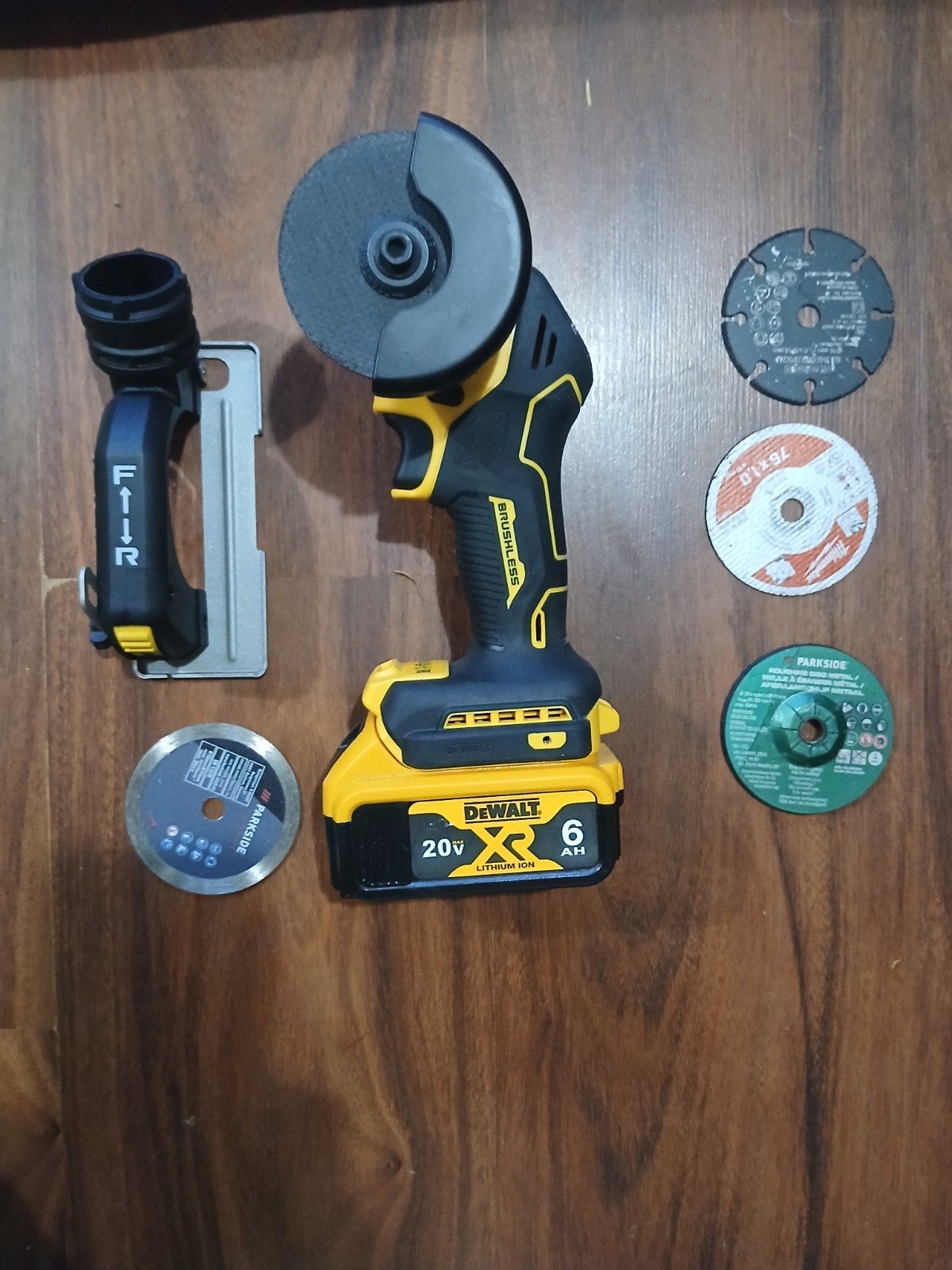 DeWalt Accu Haakse Slijper DCG405N met 6Ah Accu en Accessoir, Ophalen of Verzenden, Zo goed als nieuw, 1000 watt of meer, Haakse handslijpmachine