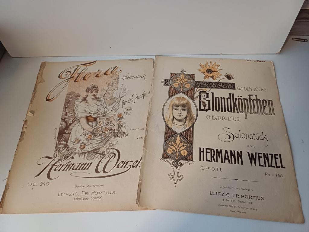 WENZEL Blondköpfchen -Flora nostalgisch piano, Ophalen of Verzenden, Piano