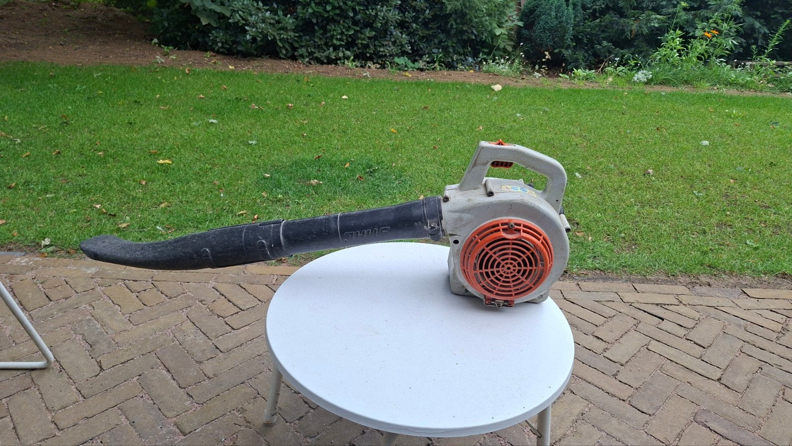 Stihl bladblazer op benzine - Krachtig en betrouwbaar, Gebruikt, Handgedragen, Ophalen of Verzenden, Stihl