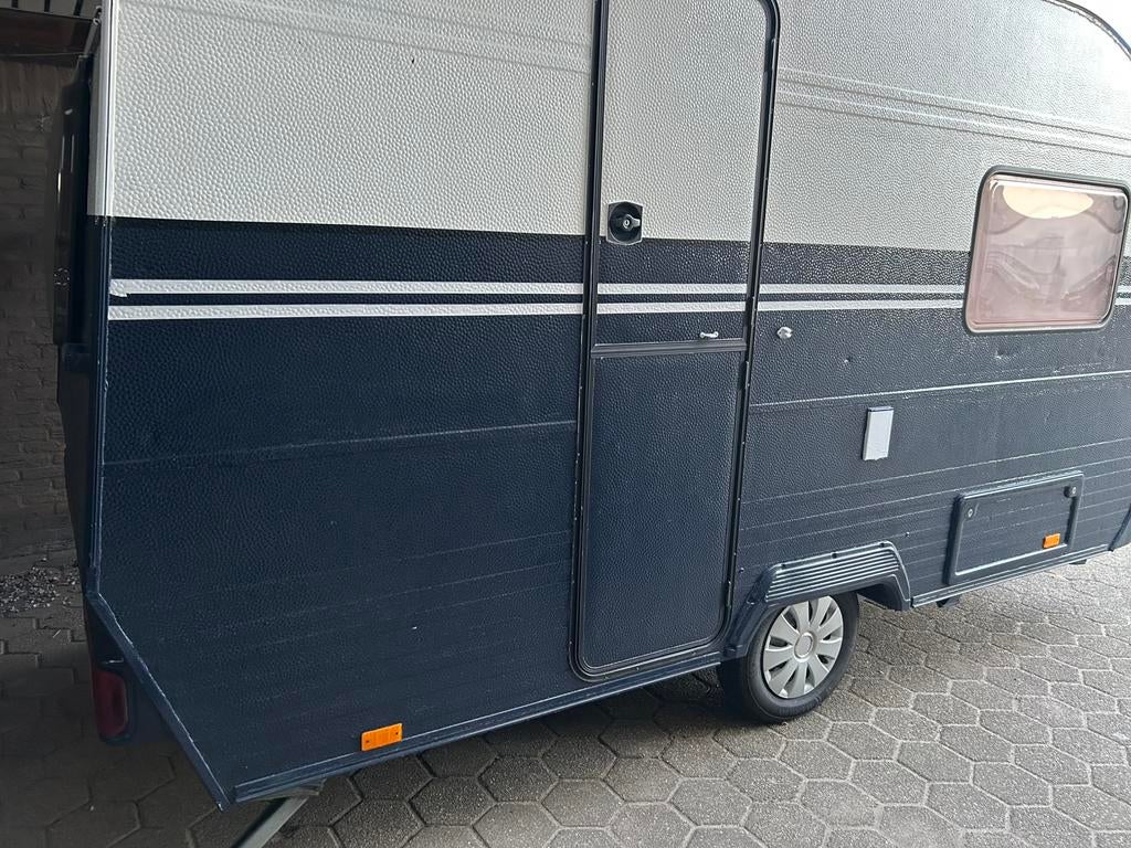 TEC uit 1986 volledig gerenoveerd- rijbewijs B geschikt, Caravans en Kamperen, Caravans, Rondzit, Koelkast, Particulier, Tot en met 4