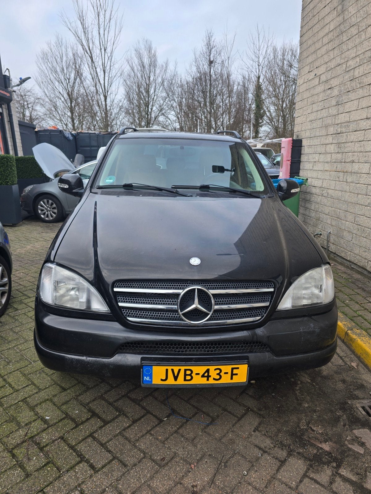 mercedes ml LPG Daimler  1999 Airco 253749km Tomat, Automaat, Zwart, 272 pk, Vierwielaandrijving