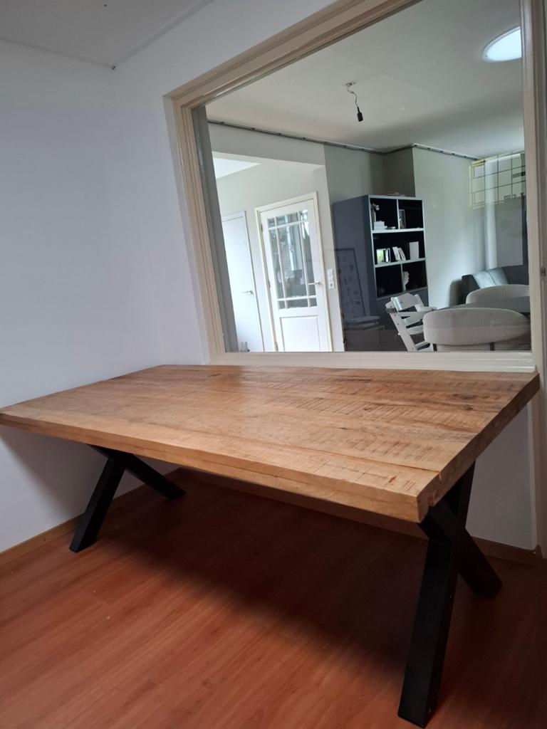 Mango houten eettafel, 200 cm of meer, 50 tot 100 cm, Zo goed als nieuw, Vijf personen of meer