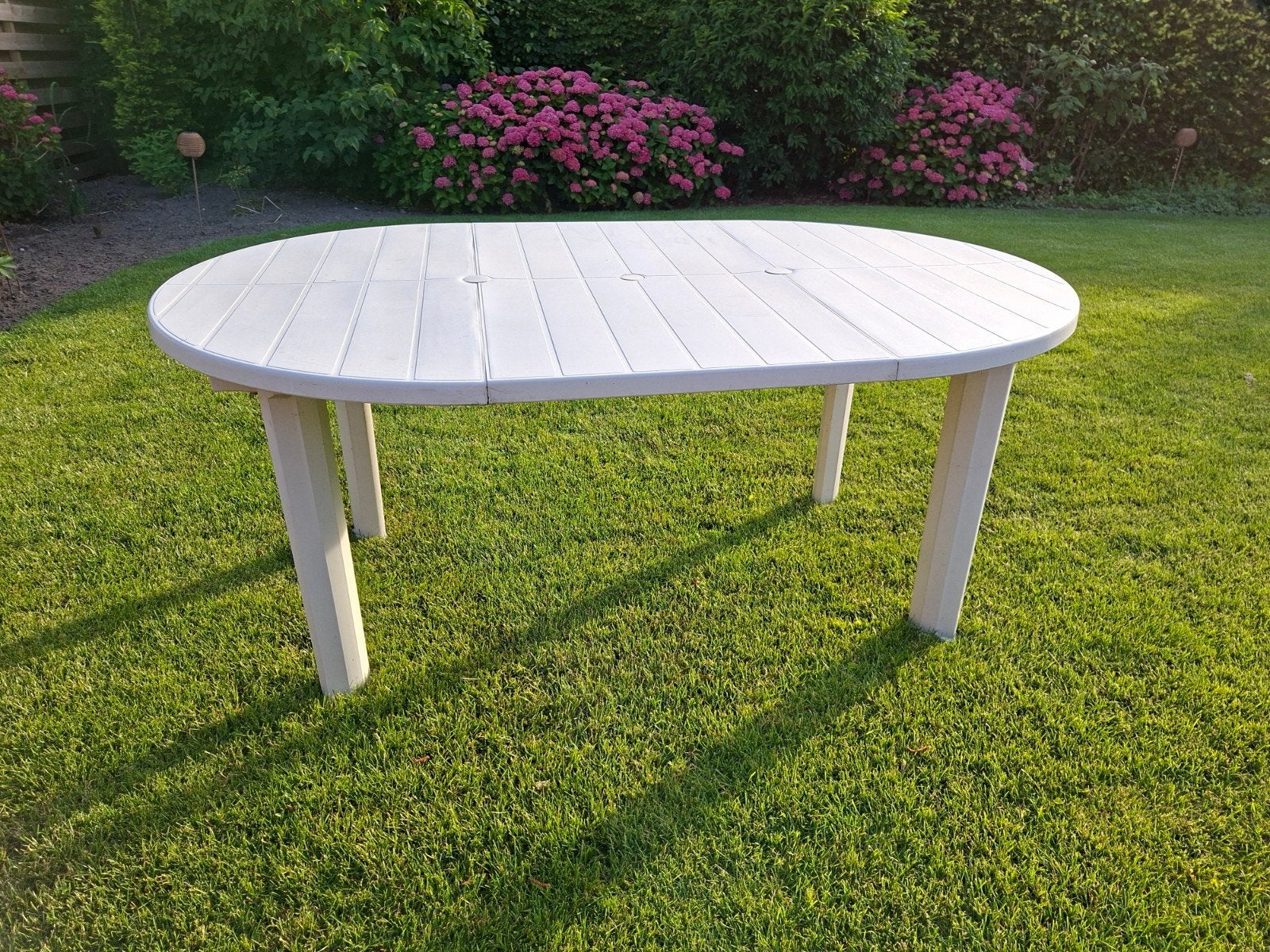 Witte kunststof ovale tafel, Ophalen, Gebruikt, Ovaal, Kunststof