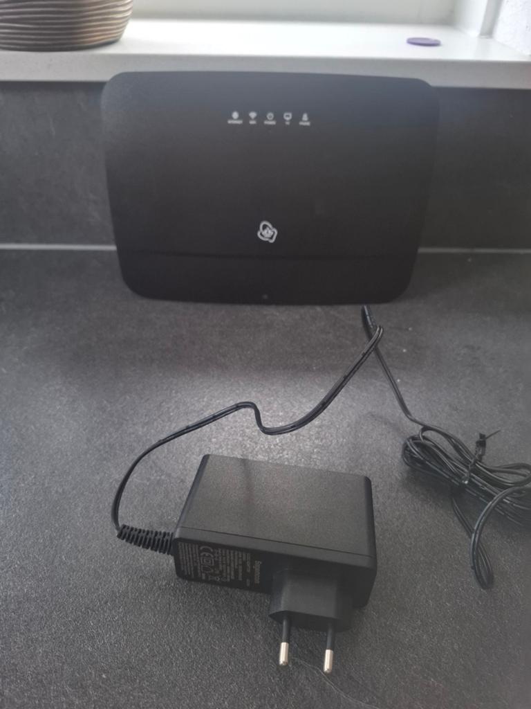 KPN Box 12 Router - Zo goed als nieuw, Ophalen of Verzenden, Zo goed als nieuw