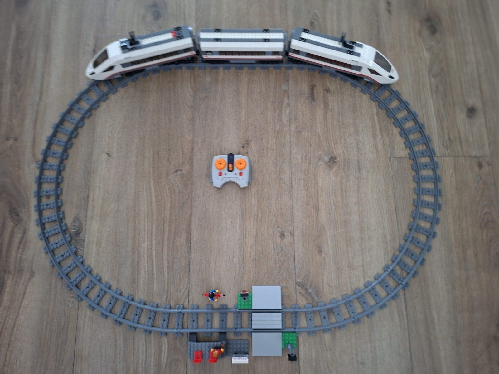 LEGO City Passagierstrein 60051 met rails en station, Ophalen, Compleet, City, Lego
