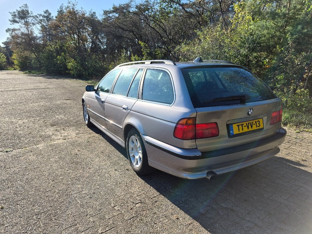 BMW 520i E39 Touring – 1998 – APK april 2027, Auto's, 150 pk, Origineel Nederlands, Stationwagon, Handgeschakeld