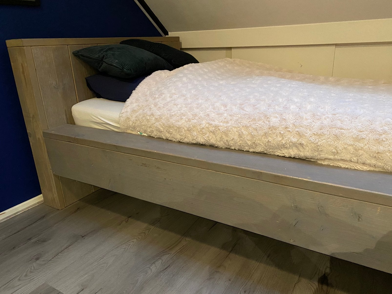 Stevig  bed van steigerhout, Ophalen, 90 cm, Eenpersoons, Steigerhout