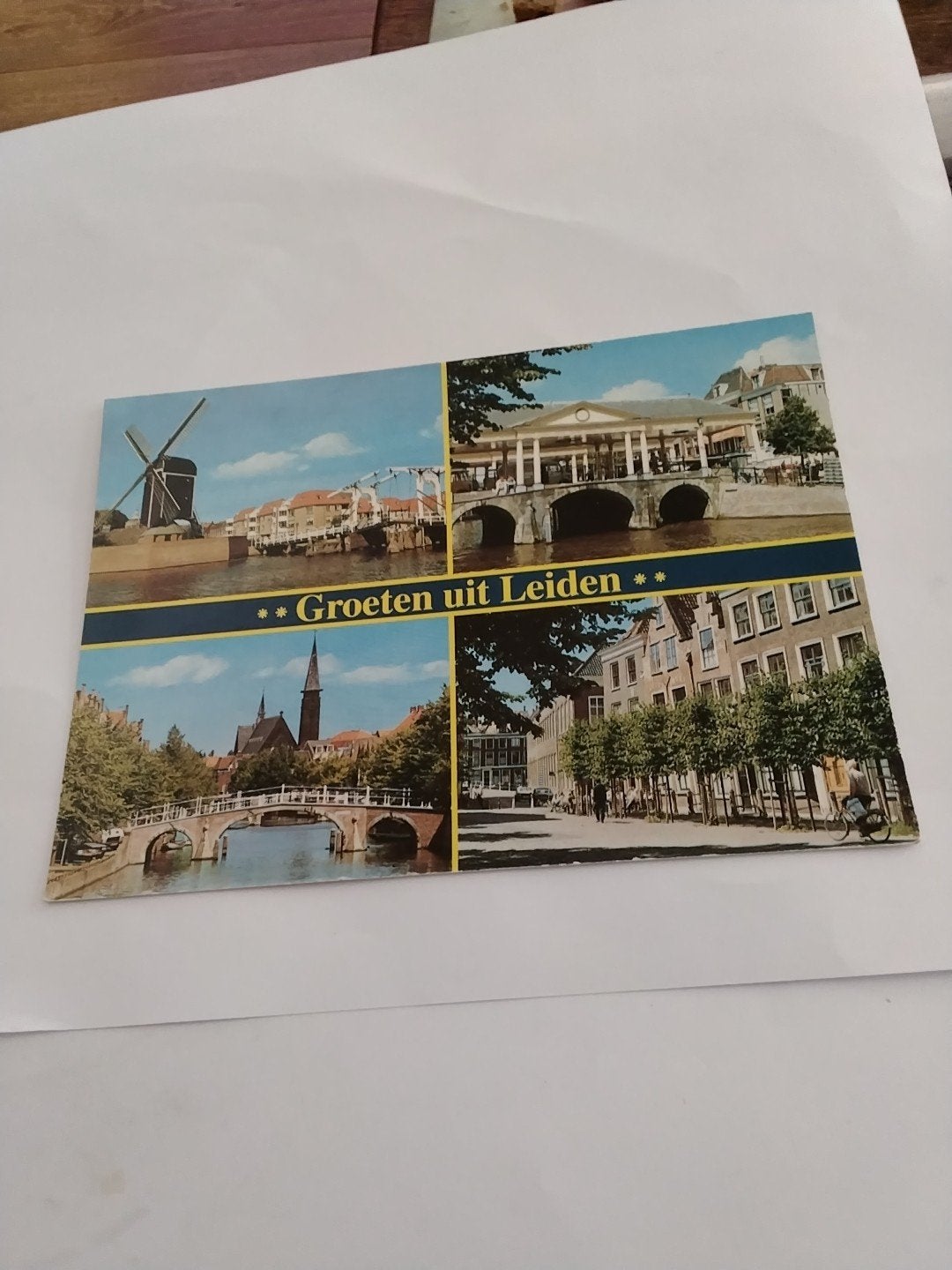 Ansichtkaart Groeten uit Leiden - Molen, bruggen, grachten, Ophalen of Verzenden, 1960 tot 1980, Ongelopen, Zuid-Holland
