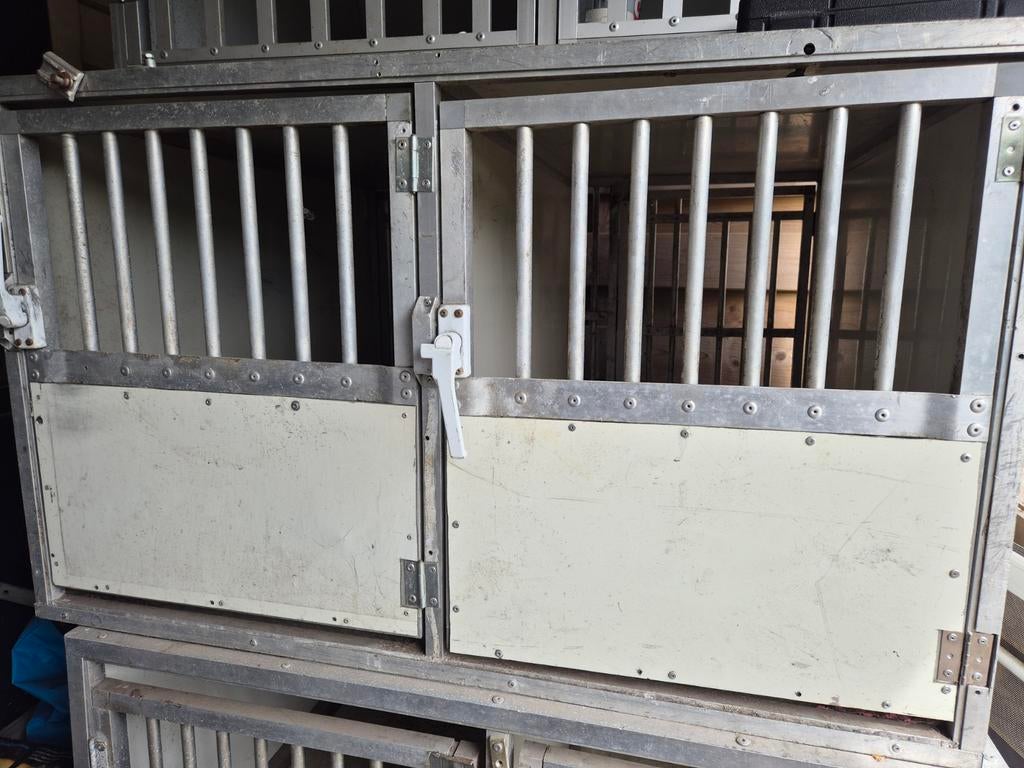2 vaks Autokennel, hondenbench, Ophalen, Gebruikt