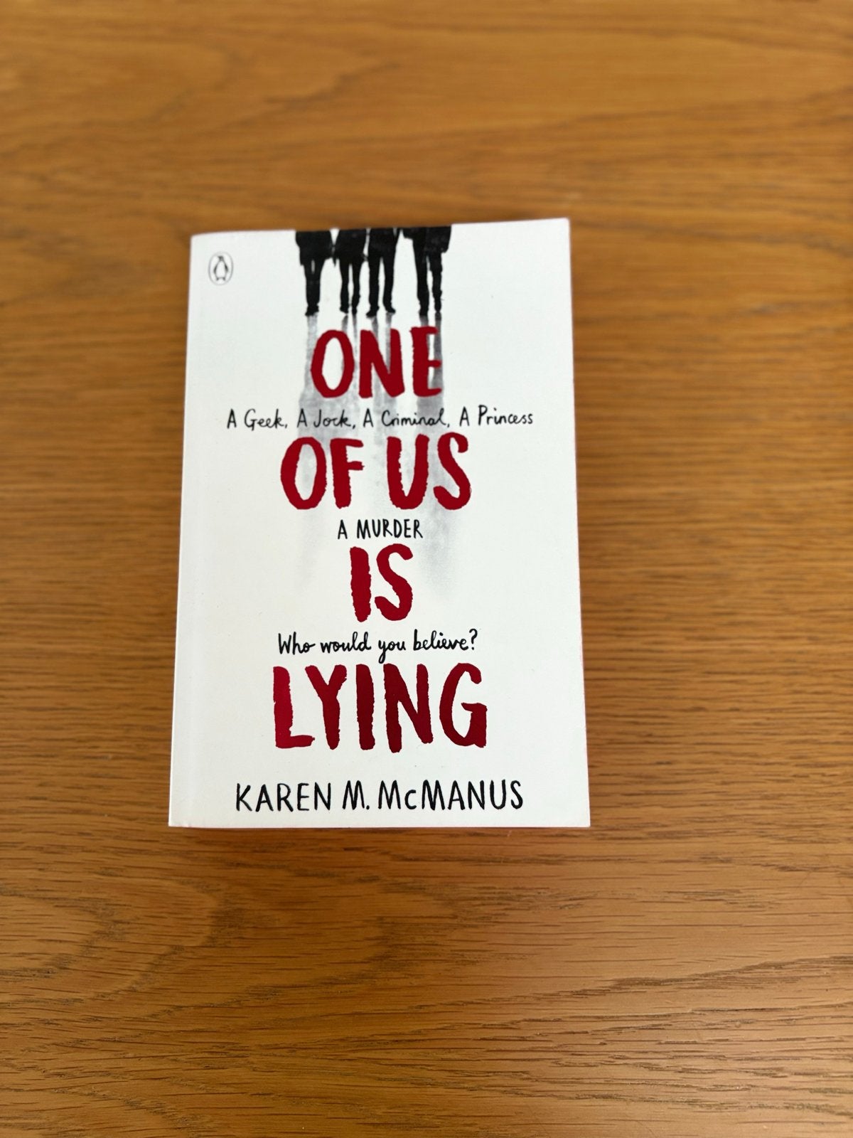 One of Us Is Lying - Karen M. McManus (Engels), Ophalen of Verzenden, Zo goed als nieuw