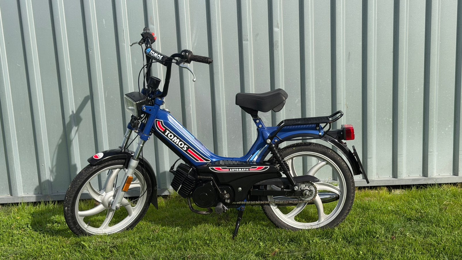 Tomos A35 standaard / 2013 / snor / als nieuw, Fietsen en Brommers, Ophalen, Zo goed als nieuw, 2 versnellingen, 50 cc