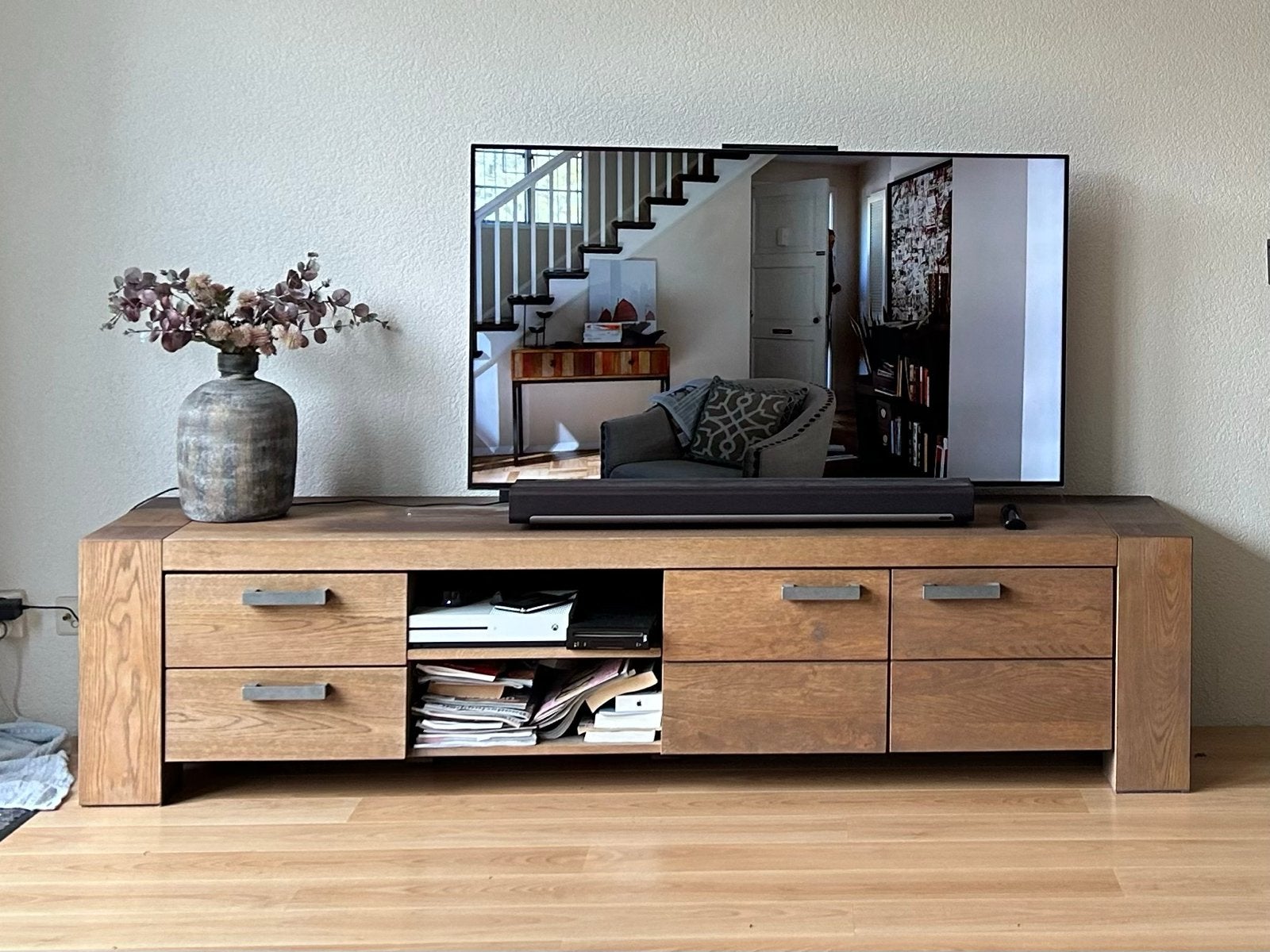 Eikenhouten TV-meubel met lades en open vakken, Ophalen, Gebruikt, Eikenhout, 200 cm of meer