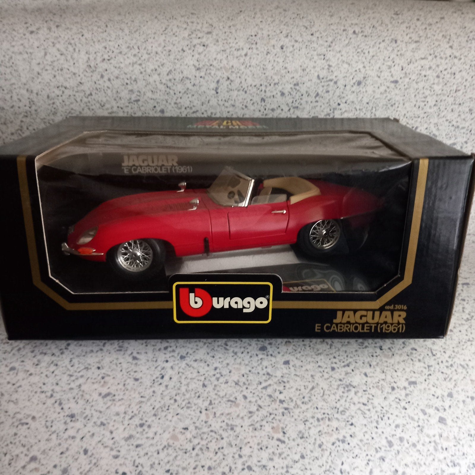 Jaguar E-type Roadster Bburago rood, Ophalen of Verzenden, Nieuw, Bburago