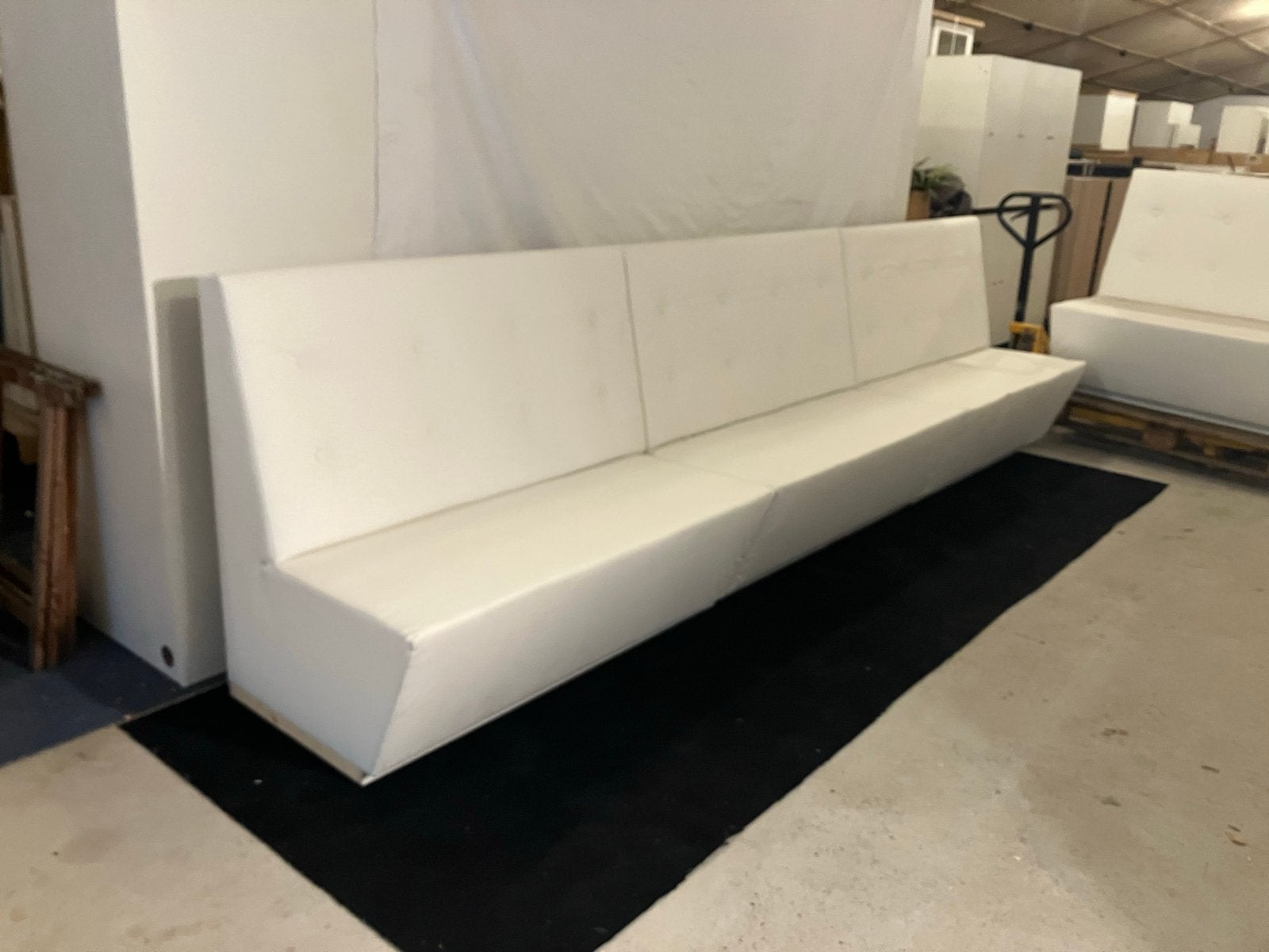 4 Banken Skai wit voor tegen muur, Ophalen, Kunststof, Gebruikt, Minder dan 75 cm