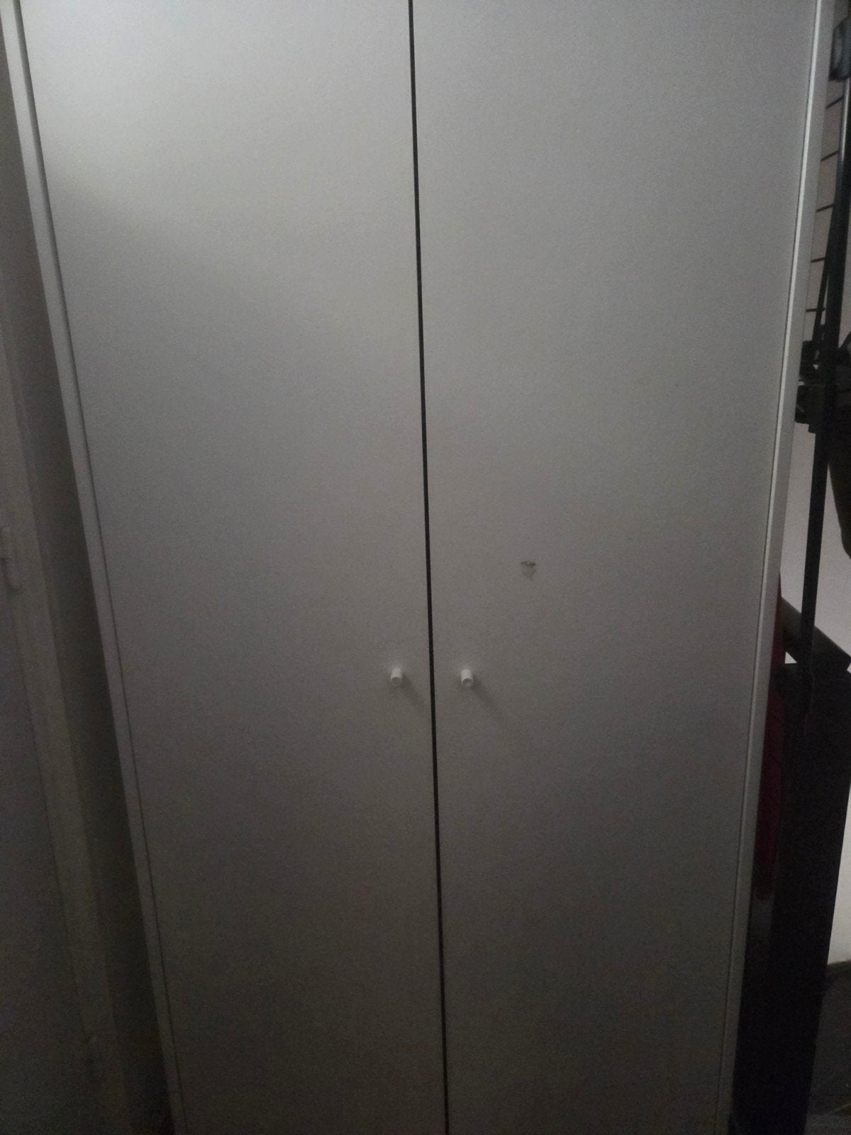 Witte kledingkast met hang- en legruimte, Ophalen, Met deur(en), Gebruikt, 50 tot 100 cm