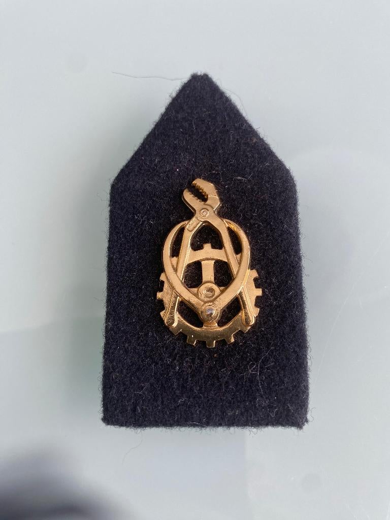 Embleem Technische Dienst, Verzamelen, Militaria | Algemeen, Ophalen of Verzenden, Landmacht, Nederland, Embleem of Badge