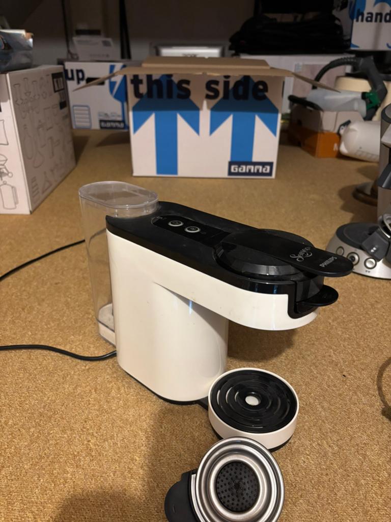 Compacte senseo geschikt voor Camping, Witgoed en Apparatuur, Koffiezetapparaten, 2 tot 4 kopjes, Ophalen, Zo goed als nieuw, Koffiemachine