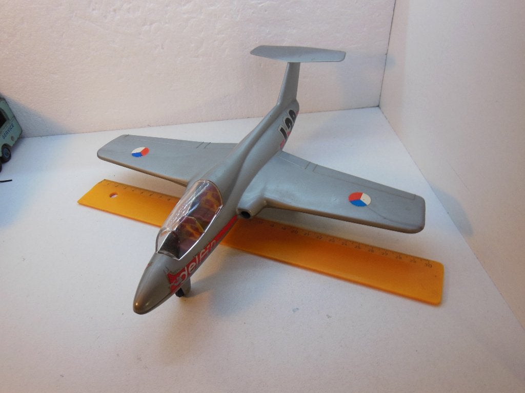 1 x Aero L-29  DELFIN 1- 50(?), Overige merken, Gebruikt, Ophalen of Verzenden, Groter dan 1:72