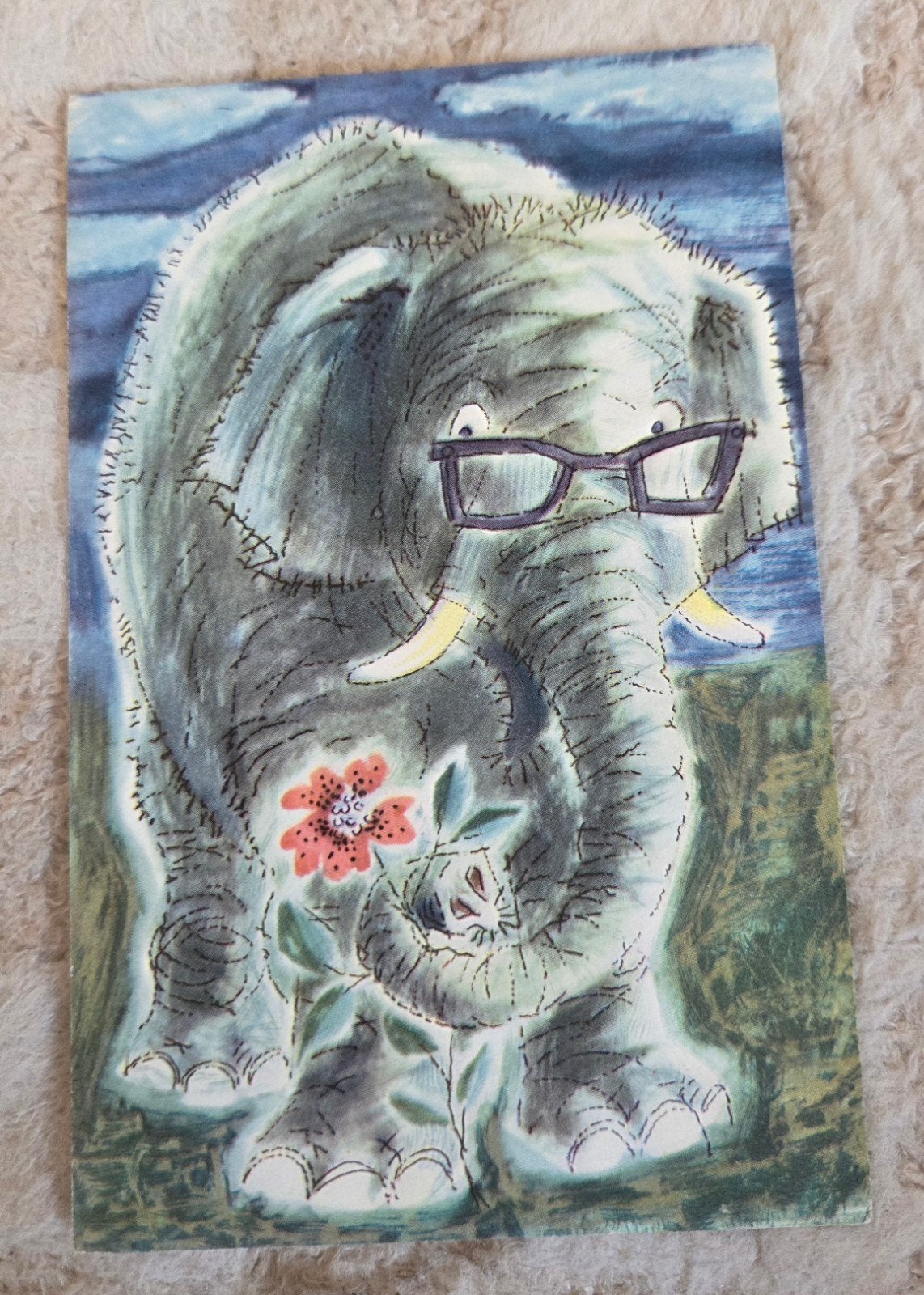 Vintage Ansichtkaart Olifant met Bril en Bloem (1960), Verzamelen, Verzenden, 1960 tot 1980, Gelopen, Kinderen
