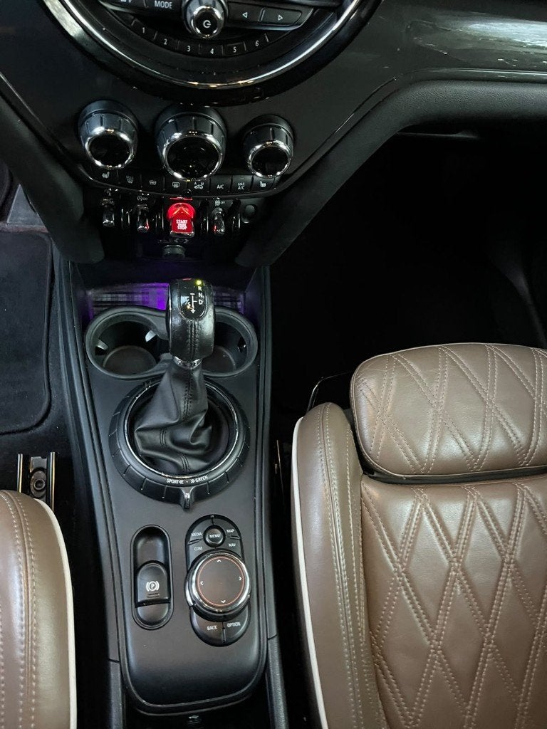 Foto 13 van Mini Countryman 1.5 100KW Cooper AUT 2017 Zwart