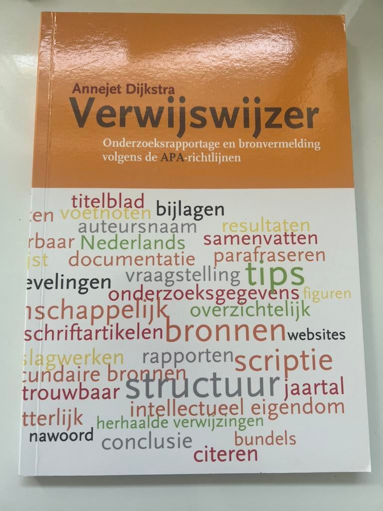 Annejet Dijkstra - Verwijswijzer, Ophalen of Verzenden, Zo goed als nieuw, Annejet Dijkstra
