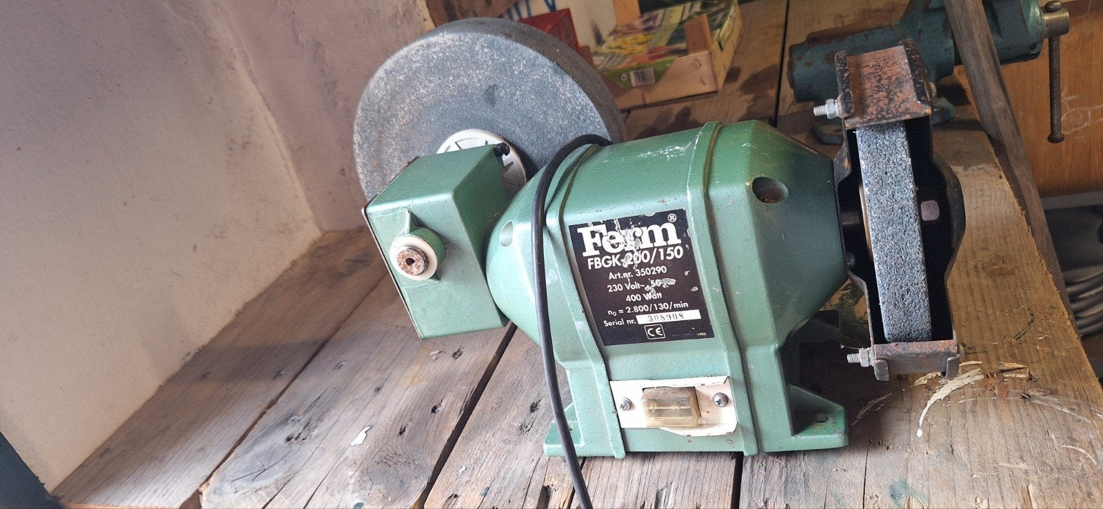 Ferm FBGK-200/150 Werkbankslijpmachine - Gebruikt, Ophalen, Gebruikt, Minder dan 700 watt, Werkbankslijpmachine