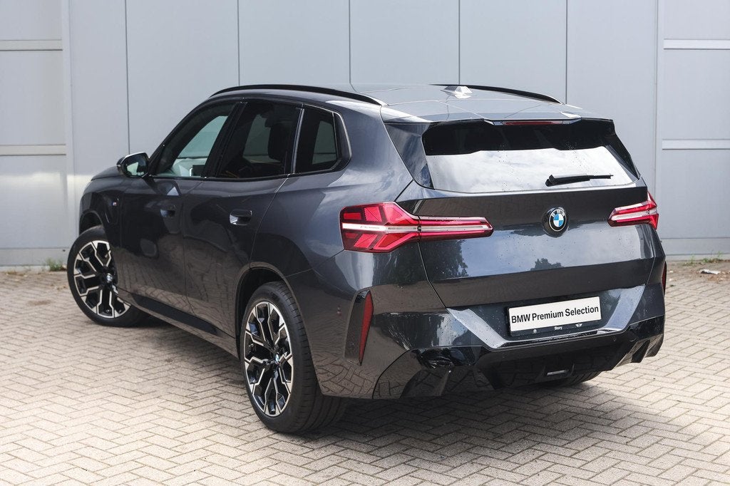 BMW X3 30e xDrive M Sport Automaat / Panoramadak / Trekhaak, Auto's, BMW, 1998 cc, Gebruikt, 4 cilinders, Bedrijf