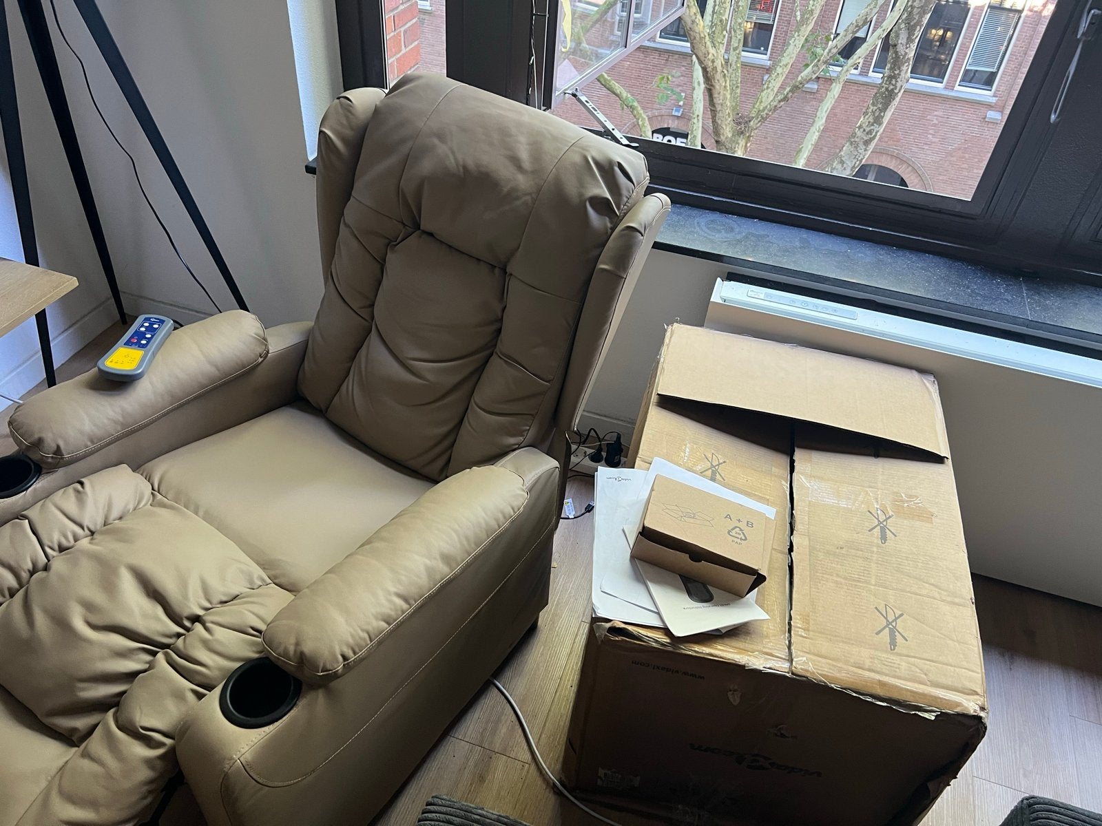 Nieuwe VidaXL Massage Stoel - Comfort en Ontspanning, Huis en Inrichting, Ophalen, Nieuw, Kunststof, 75 tot 100 cm