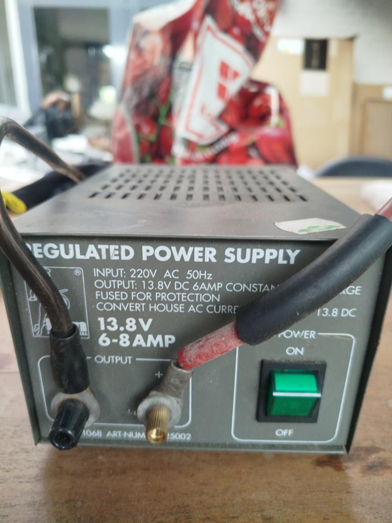 Te koop omvormer 220v 12v, Ophalen