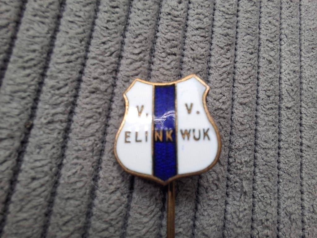 Emaille speld VV Elinkwijk (voetbal), Ophalen of Verzenden, Zo goed als nieuw, Sport