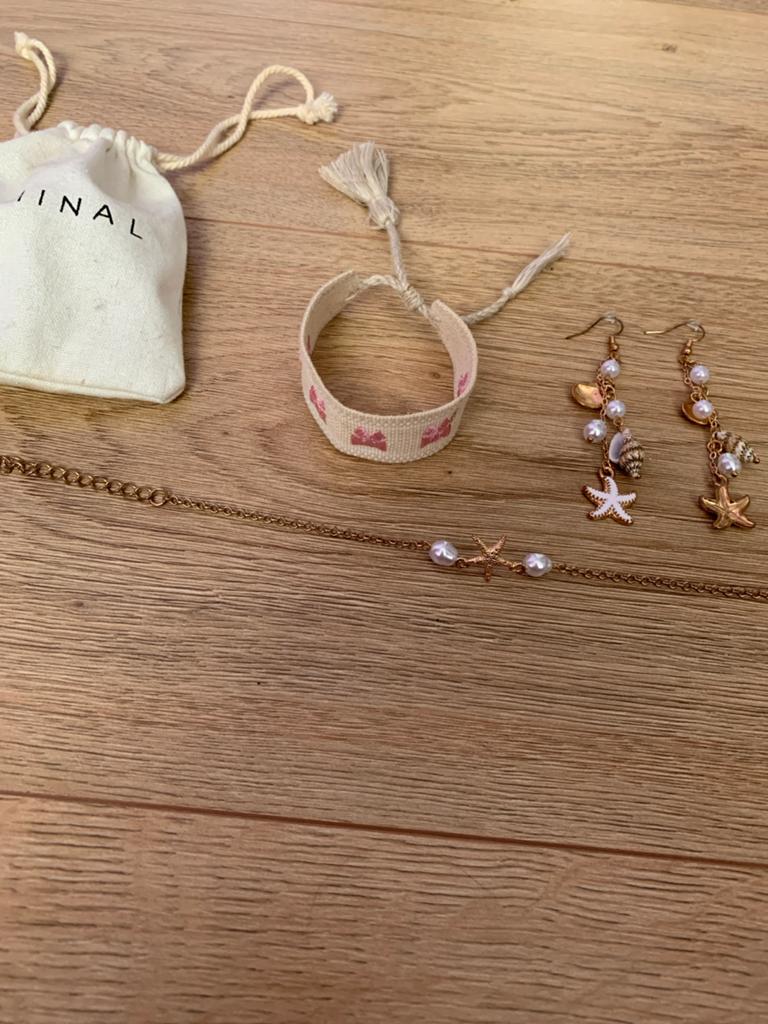 Zomerse sieradenset: ketting, oorbellen en armband, Ophalen of Verzenden, Zo goed als nieuw