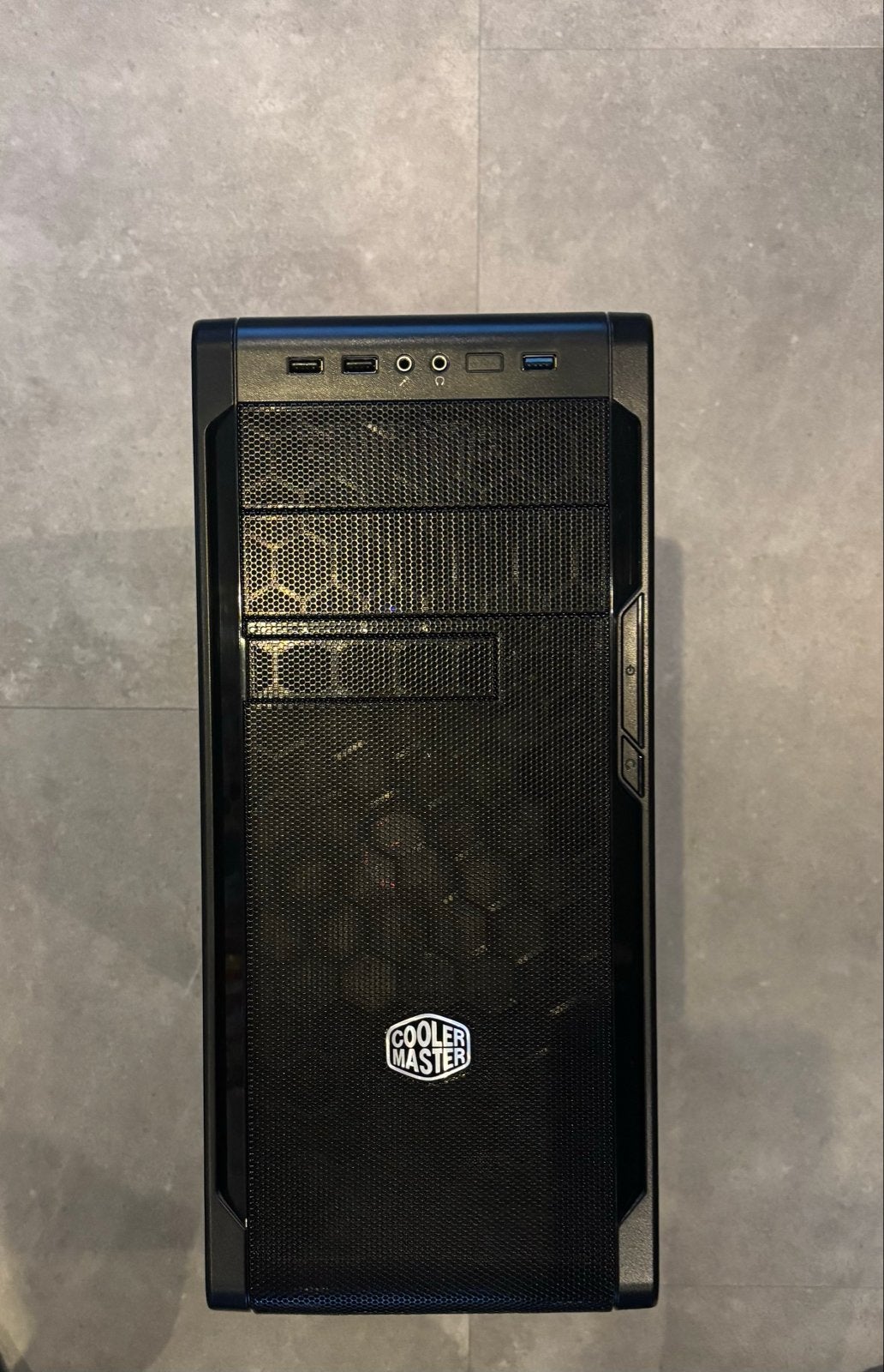 Cooler Master Desktop PC - Inclusief stroomkabel, Computers en Software, Desktop Pc's, Ophalen, 8 GB, Zo goed als nieuw, Gaming