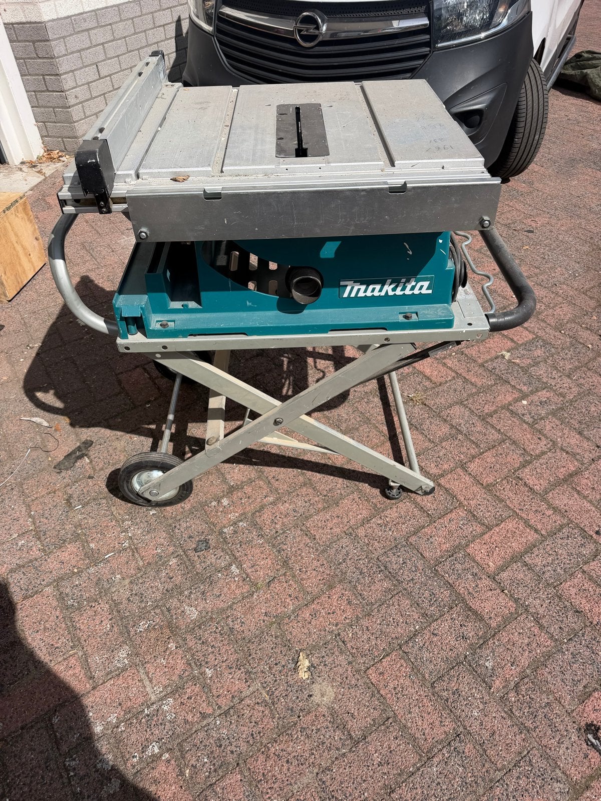 Makita Tafelzaag 2704 met onderstel - Krachtige Cirkelzaag, Gebruikt, Cirkelzaag, 70 mm of meer, Ophalen of Verzenden