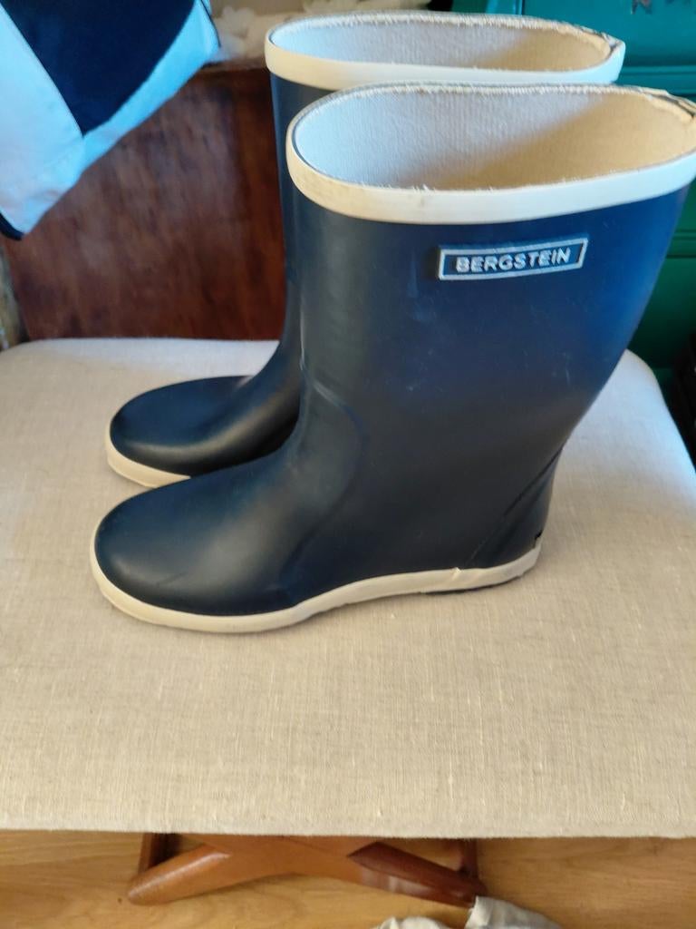 Donkerblauwe Bergstein regenlaarzen laarzen maat 35, Kinderen en Baby's, Kinderkleding | Schoenen en Sokken, Ophalen, Zo goed als nieuw