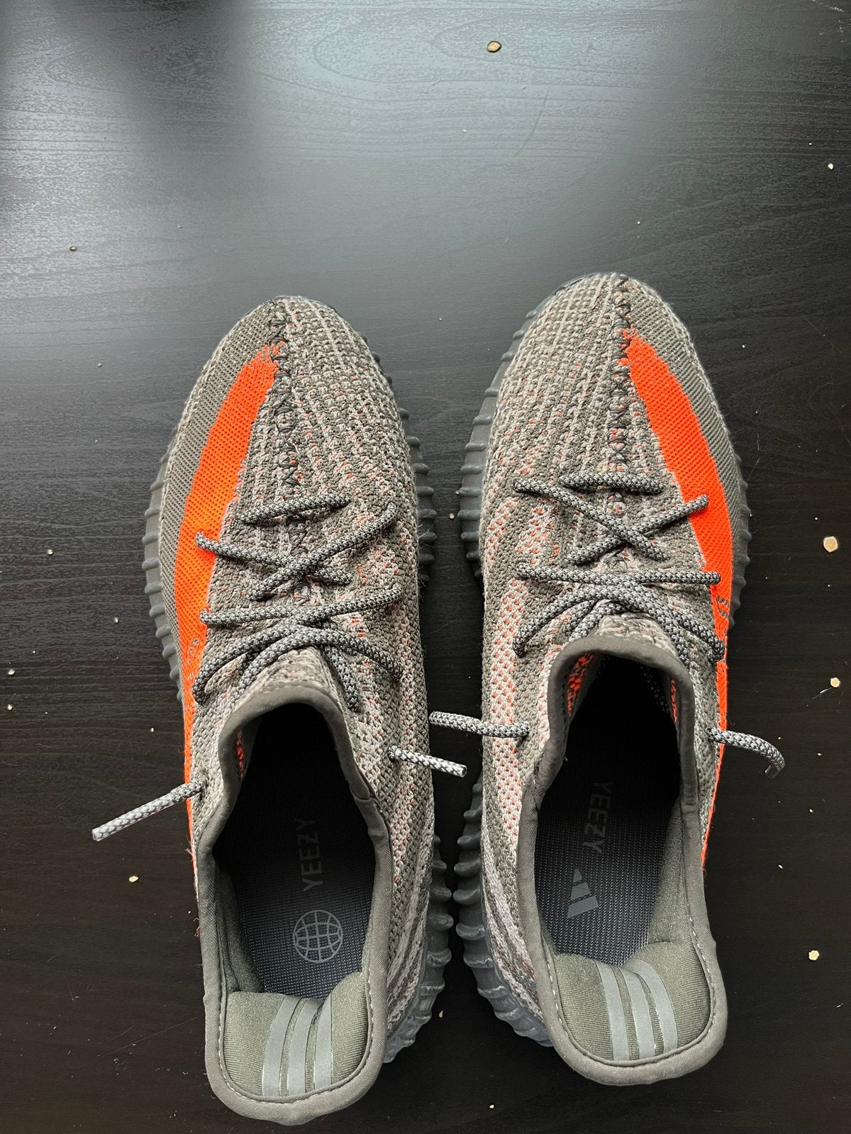Yeezy 350 carbon, Ophalen of Verzenden, Nieuw, Overige typen, Overige merken
